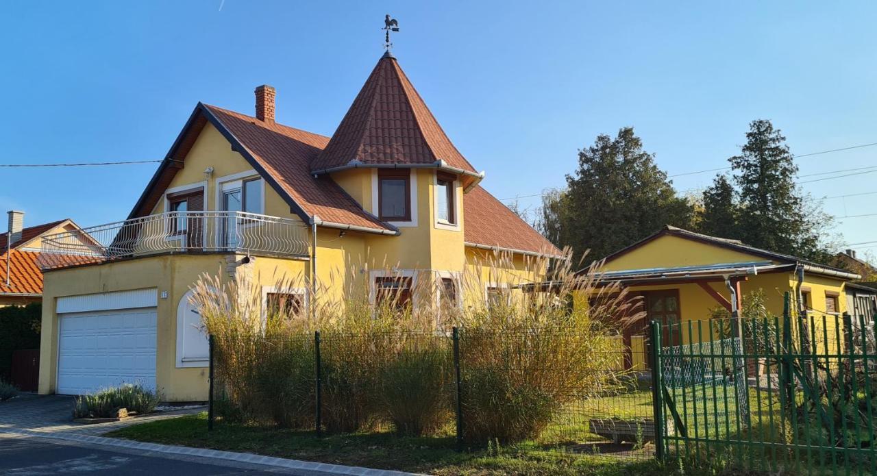 Hajas Familia Kiado Szobak Balatonmáriafürdő 외부 사진