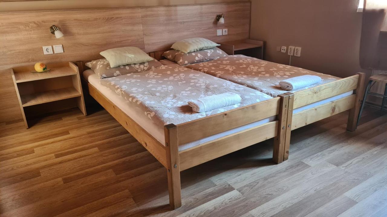 Hajas Familia Kiado Szobak Balatonmáriafürdő 외부 사진